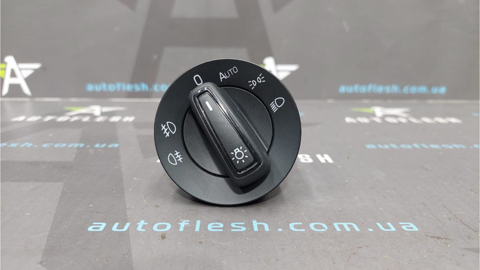 Переключатель света фар 5E0941431D Skoda Fabia 3 Octavia 3 шкода фабия октавия бу